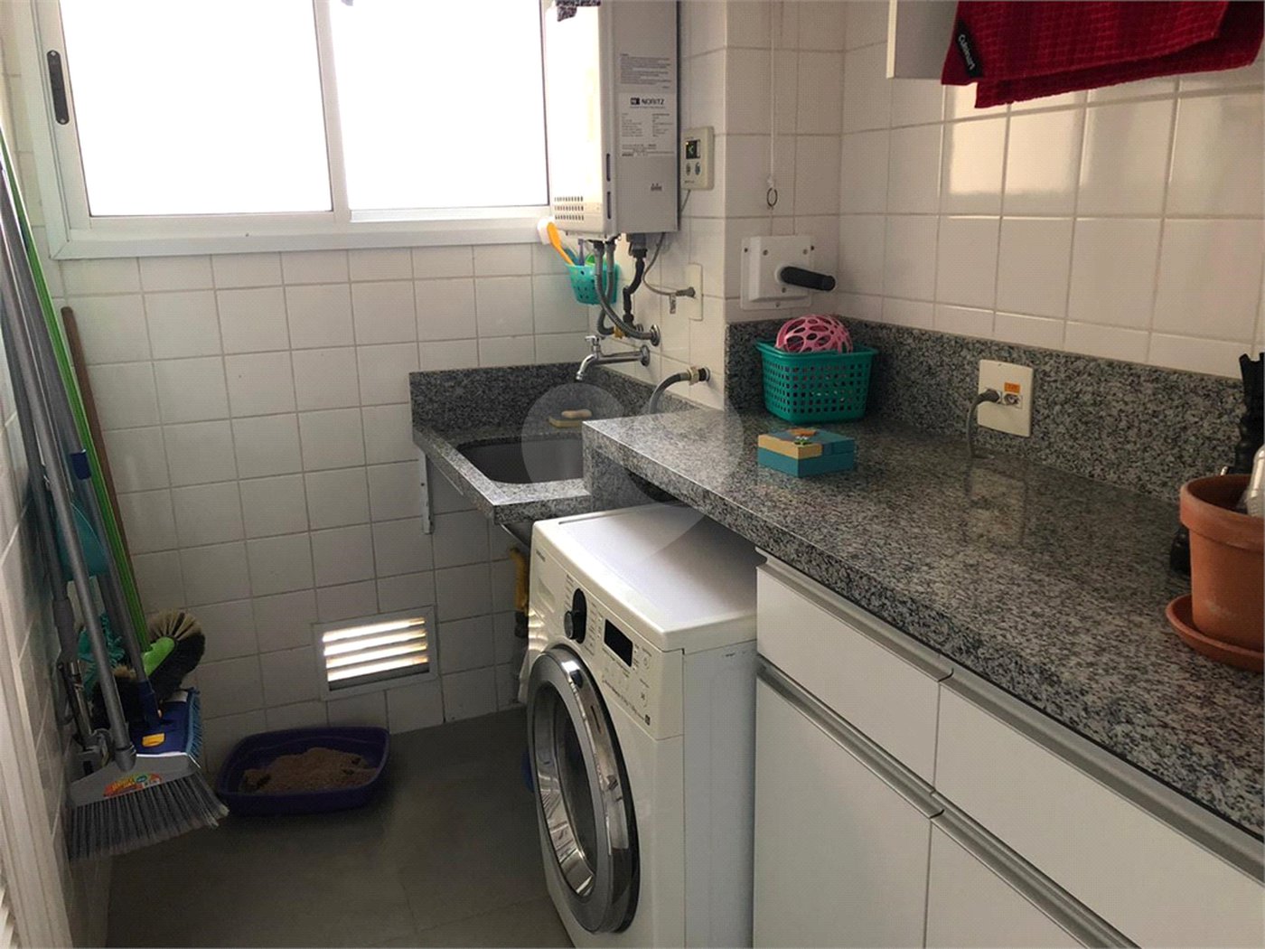 Apartamento à venda com 3 quartos, sendo 1 suíte,  em Campo Grande, São Paulo, SP