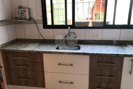 Casa à venda com 3 quartos, sendo 1 suíte, em Nova Petrópolis, São Bernardo do Campo, SP
