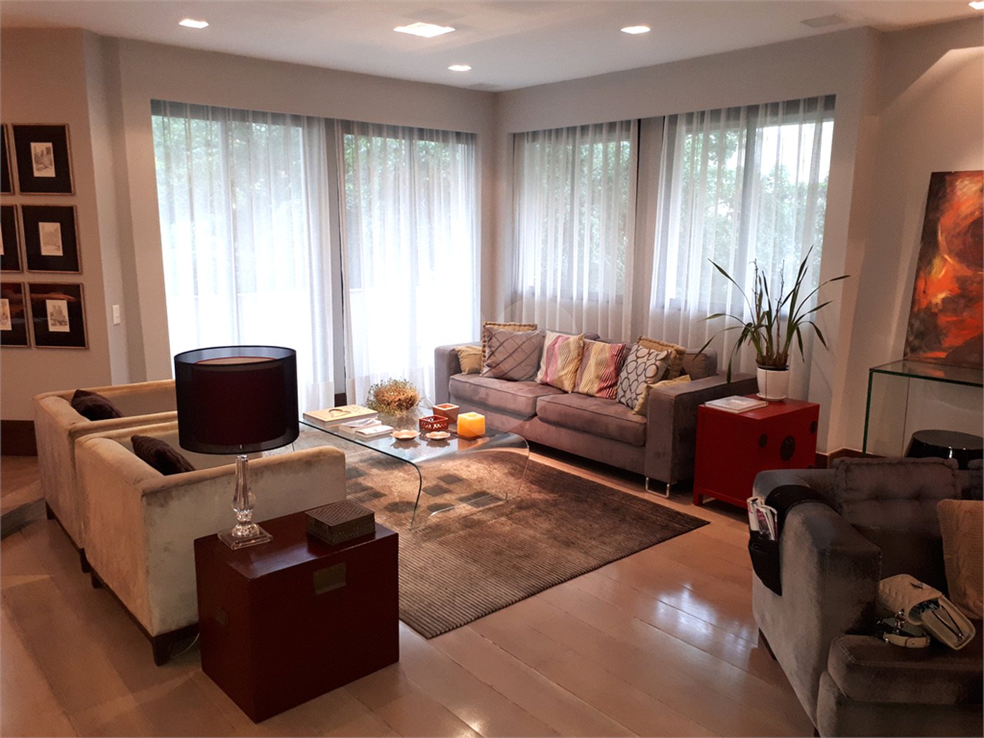 Apartamento à venda com 4 quartos, sendo 3 suítes, em Campo Belo, São Paulo, SP