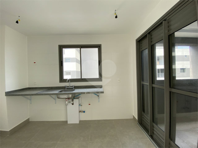 Apartamento à venda com 3 suítes em Santana, São Paulo, SP