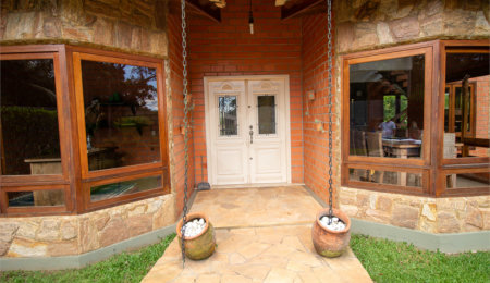 Chácara à venda com 4 quartos, sendo 2 suítes,  em Jardim Oriental, Mairinque, SP