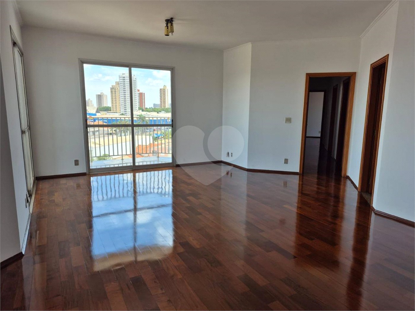 Apartamento à venda ou para alugar com 3 quartos, sendo 1 suíte, no Centro, Araraquara, SP