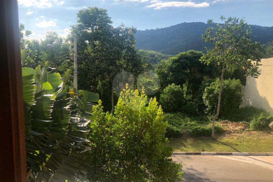 Sobrado à venda com 3 quartos, sendo 1 suíte, em Jardim Peri, São Paulo, SP