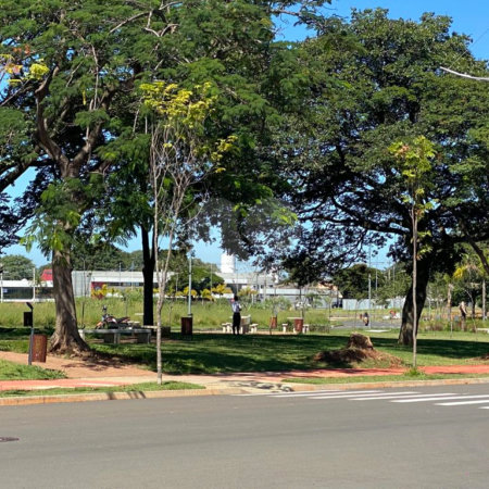 Terreno à venda no condomínio Residencial Creta, Indaiatuba - SP