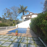Casa à venda com 4 quartos, sendo 1 suíte, no condomínio Alpes da Cantareira, Mairiporã - SP
