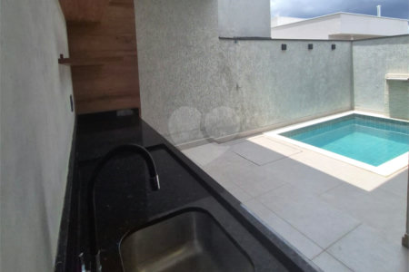 Casa à venda com 3 quartos, sendo 1 suíte,  no condomínio Horto Florestal Villagio, Sorocaba - SP