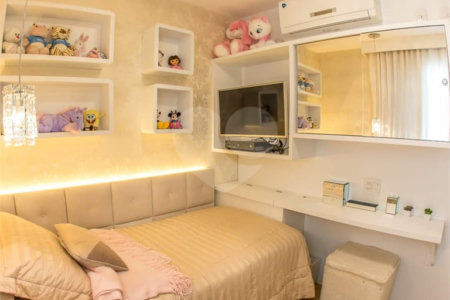 Apartamento à venda com 3 quartos, sendo 1 suíte, em Vila Campestre, São Paulo, SP