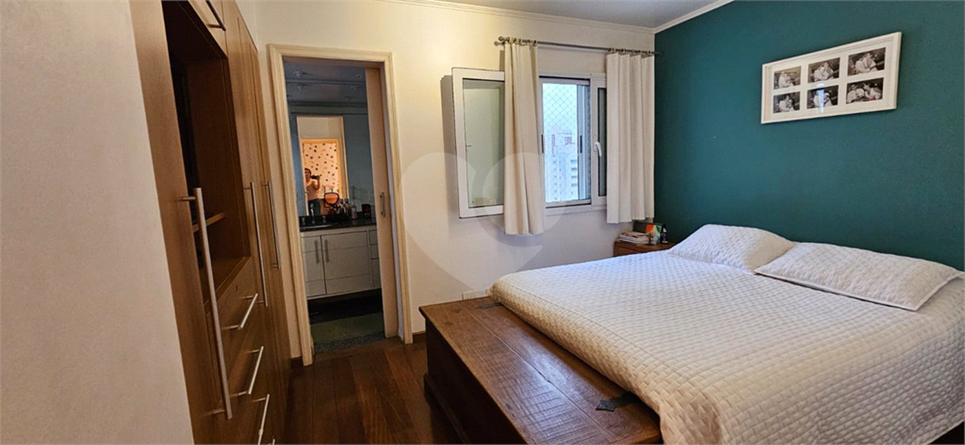 Apartamento à venda com 3 quartos, sendo 2 suítes, em Pinheiros, São Paulo, SP