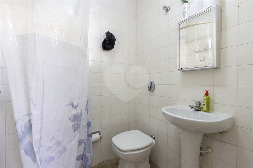 Casa à venda com 4 quartos, sendo 3 suítes, em Cidade Jardim, São Paulo, SP