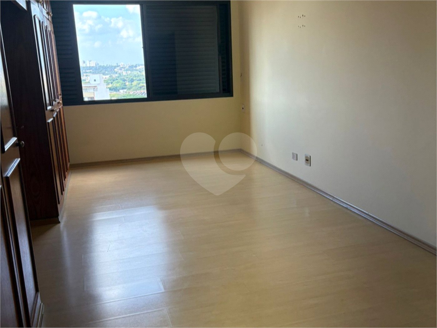 Apartamento à venda com 3 quartos, sendo 1 suíte,  no Centro, Sorocaba, SP
