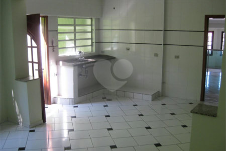 Sobrado à venda com 3 suítes em Vila Mazzei, São Paulo, SP