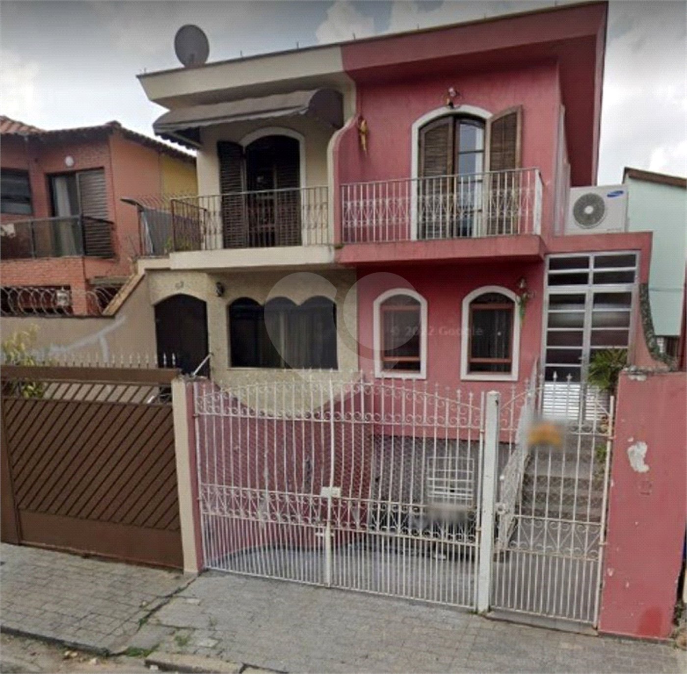 Sobrado à venda com 3 quartos, sendo 1 suíte, em Jardim Cachoeira, São Paulo, SP