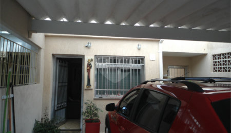 Sobrado à venda com 3 quartos em Vila Gomes, São Paulo, SP