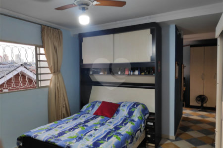 Casa à venda com 3 quartos, sendo 1 suíte, em Vila Nivi, São Paulo, SP
