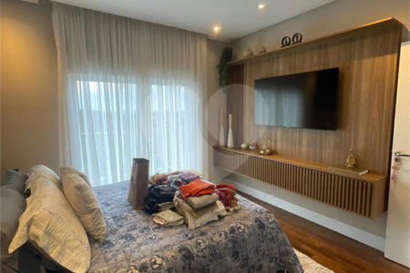 Casa à venda com 3 suítes no condomínio Hills, Arujá - SP