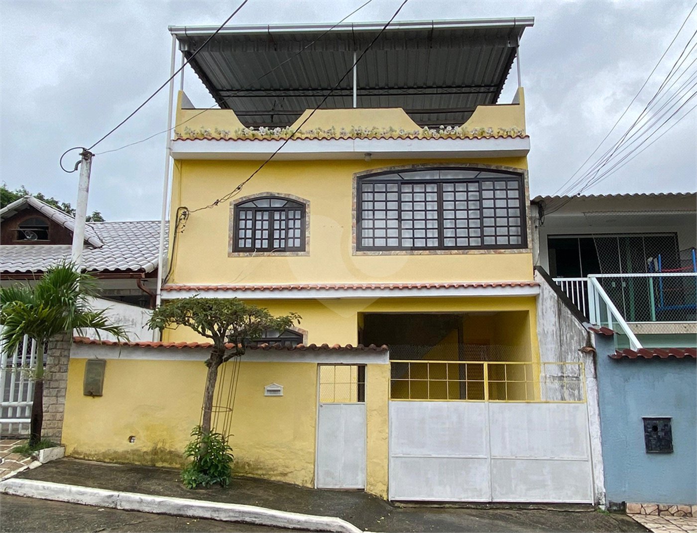 Casa à venda com 2 suítes no condomínio Village da Cachamorra, Rio de Janeiro - RJ