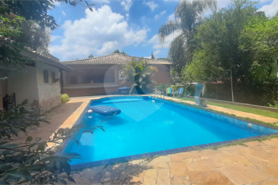 Casa à venda com 3 quartos, sendo 2 suítes, em São Vicente, Mairiporã, SP