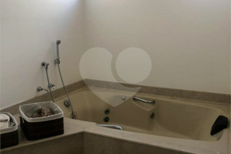 Apartamento à venda com 3 suítes em Tatuapé, São Paulo, SP