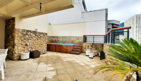 Cobertura à venda com 4 quartos, sendo 2 suítes,  em Tijuca, Rio de Janeiro, RJ