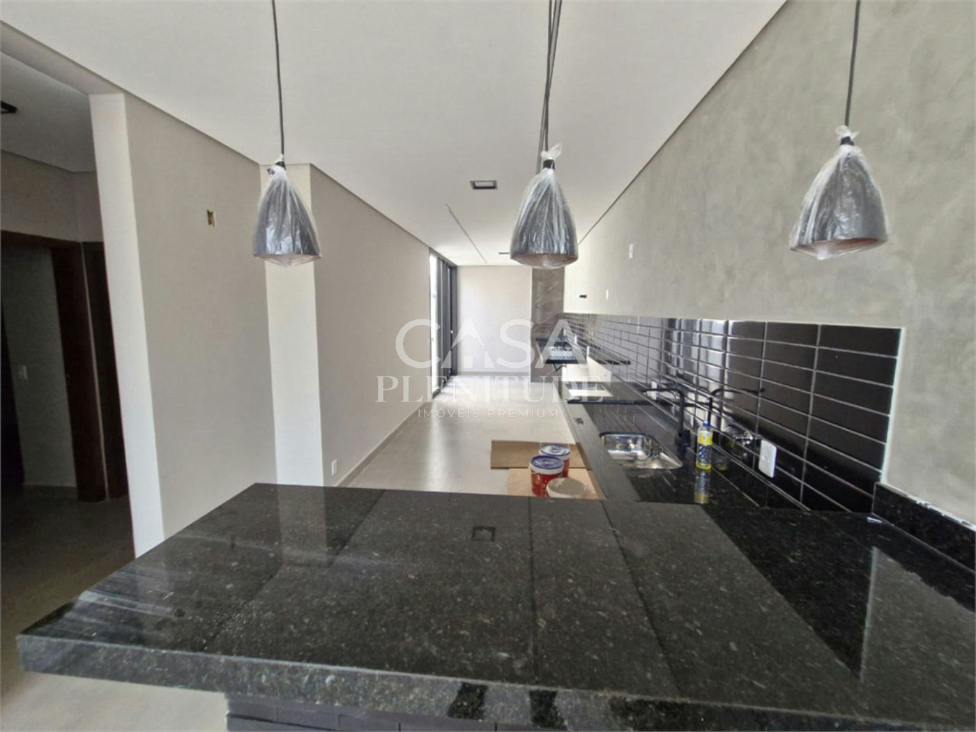 Casa em condomínio à venda com 3 quartos, sendo 1 suíte,  em Cajuru do Sul, Sorocaba, SP