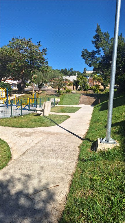 Sobrado à venda com 2 suítes em Jardim Itamaracá, Indaiatuba, SP
