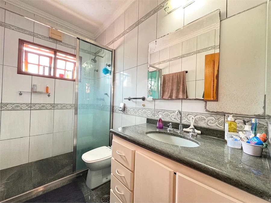 Casa a Venda no Condomínio Vista Alegre - Sede em Vinhedo/SP