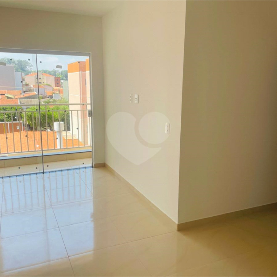 Casa á venda no Bairro Cidade Jardim