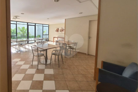 Apartamento 2 quartos, sacada e vaga em Santa Cecília
