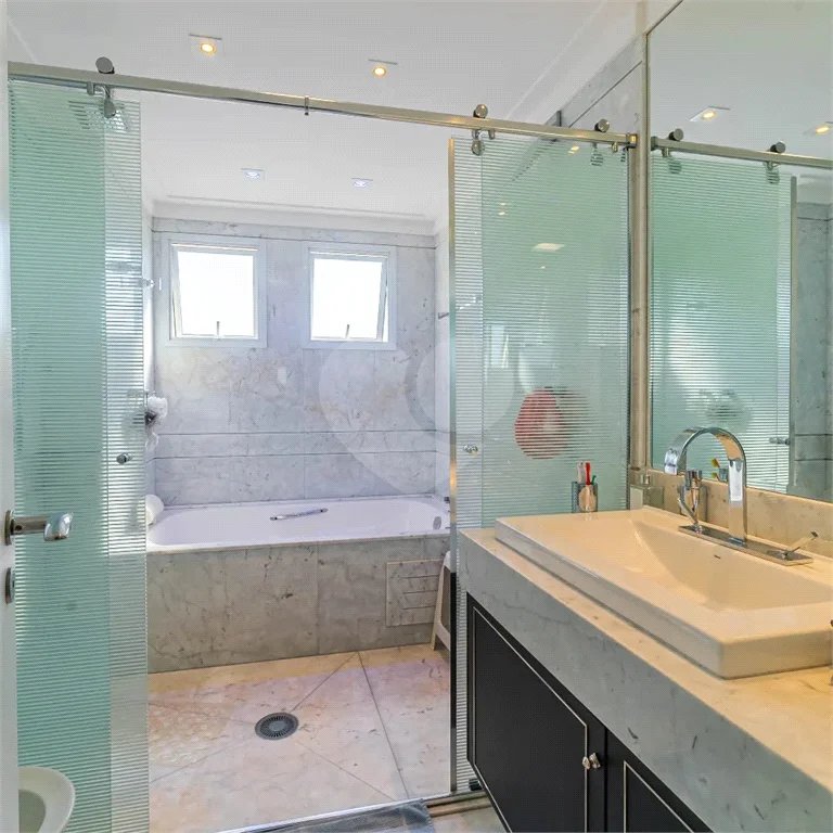 Apartamento para venda no condomínio Piazza Suprema - Praça Visconde de Souza Fontes