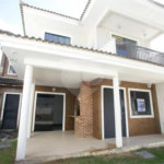 Casa à venda com 4 quartos, sendo 3 suítes, no condomínio Lícia de Alvarenga, Rio de Janeiro - RJ