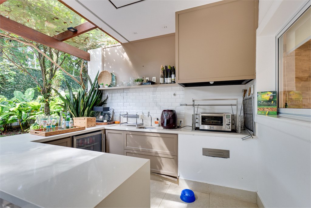 Casa à venda com 3 suítes no condomínio Parc Vignoble, São Paulo - SP