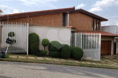 Casa de Vila à venda com 3 quartos, sendo 2 suítes, em Jardim Emília, Sorocaba, SP