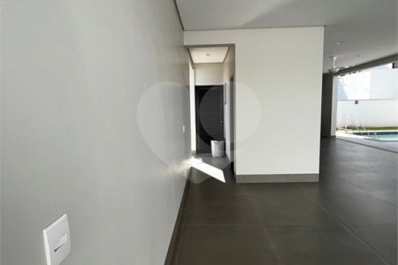 Casa à venda com 4 quartos, sendo 2 suítes,  no condomínio Florais Itália, Cuiabá - MT