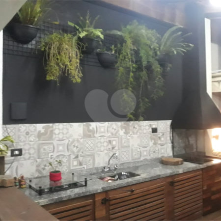 Casa à venda com 3 quartos, sendo 1 suíte,  em Vila Suissa, Mogi das Cruzes, SP