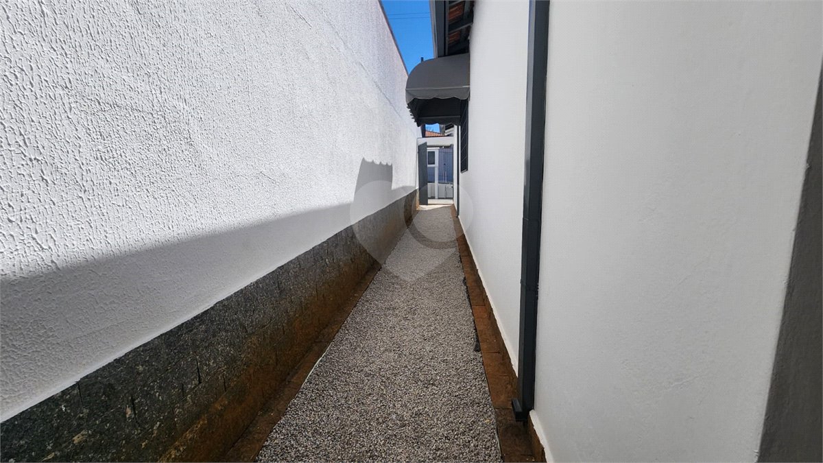 Casa à venda com 3 quartos em Vila Ramaciotti, Valinhos, SP