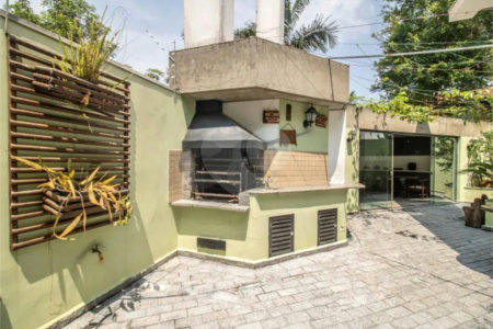 Casa de Vila à venda com 5 quartos, sendo 3 suítes, em Jardim Marajoara, São Paulo, SP
