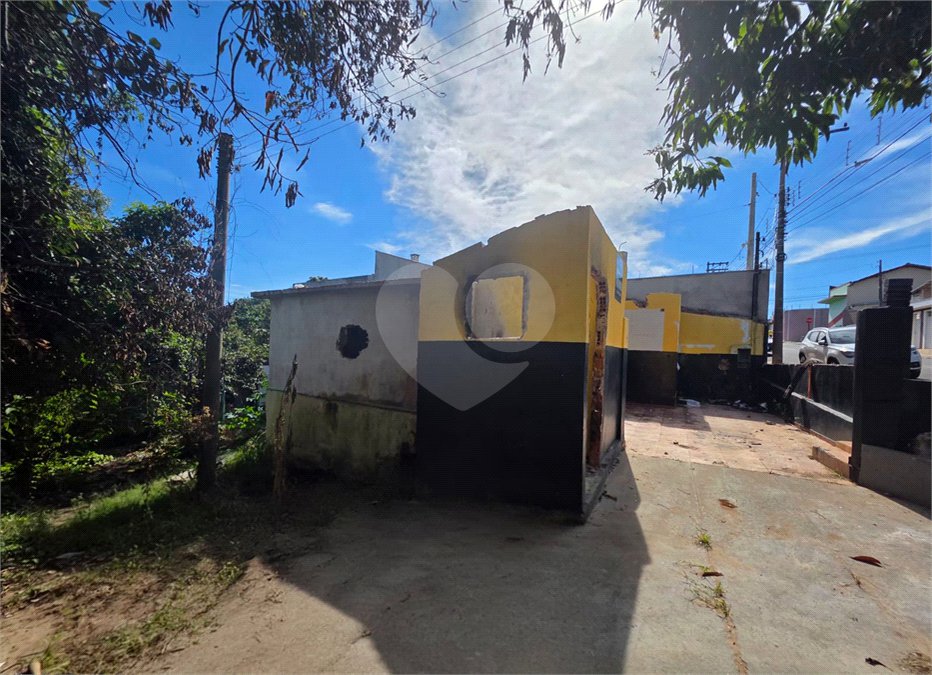 Terreno 240m² Vila Nery