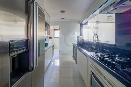 Apartamento à venda com 3 quartos, sendo 2 suítes,  em Cidade Monções, São Paulo, SP