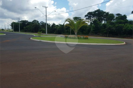 Terreno para venda, dispondo de 251,00 m² .