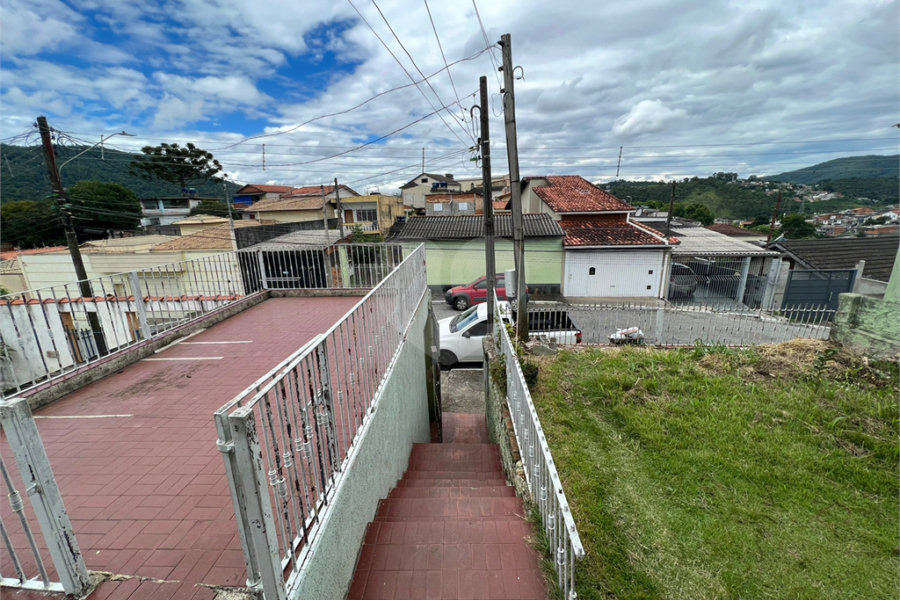 Casa à venda com 4 quartos em Serra da Cantareira, Mairiporã, SP