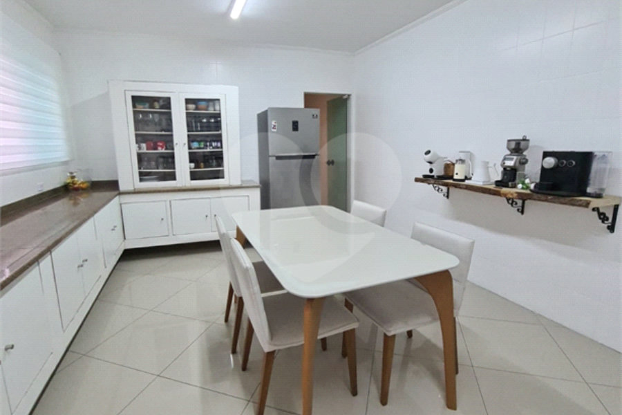 Sobrado à venda com 5 quartos, sendo 2 suítes, em Vila Guilherme, São Paulo, SP