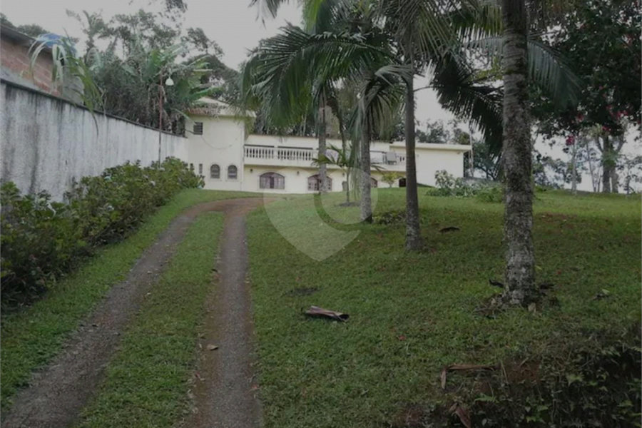 Chácara à venda com 3 quartos em Parelheiros, São Paulo, SP