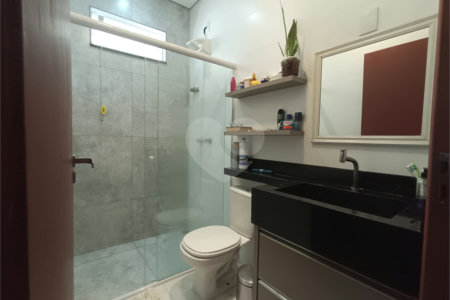 Casa à venda com 3 quartos, sendo 1 suíte,  no condomínio Ipes 2, Tatuí - SP