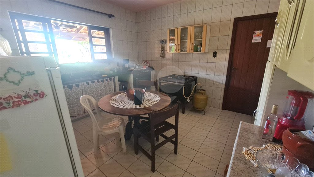 Chácara à venda com 3 quartos, sendo 1 suíte, em Vila Reis, Itapetininga, SP