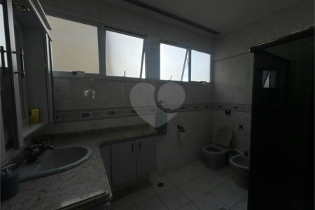 Apartamento à venda com 3 quartos, sendo 1 suíte, no Centro, Ribeirão Preto, SP