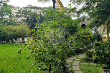Casa à venda com 4 suítes no condomínio Espaço Natureza, São Paulo - SP