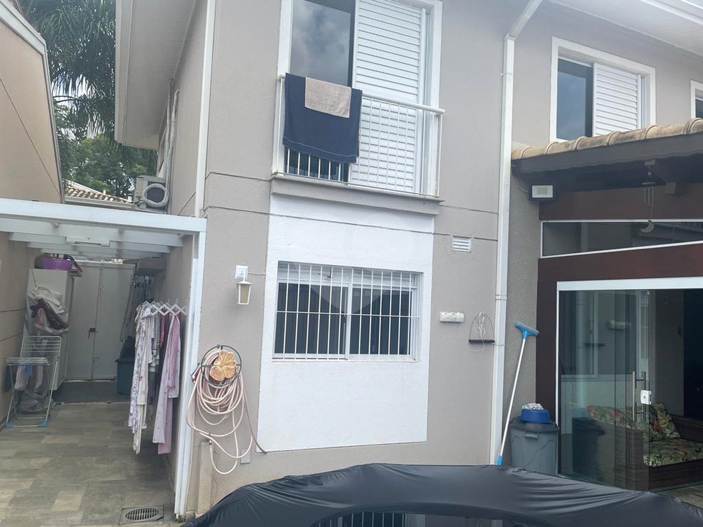 Casa à venda com 4 quartos, sendo 3 suítes,  no condomínio The House, São Paulo - SP