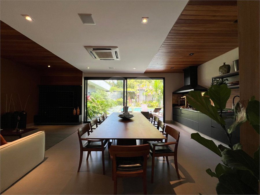 Casa à venda com 3 suítes no condomínio Vinhas da Vista Alegre - Lado Sede, Vinhedo - SP