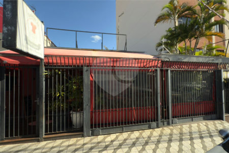 Casa à venda com 3 suítes em Vila Leão, Sorocaba, SP
