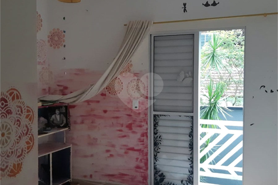 Casa à venda com 4 quartos, sendo 1 suíte, em Horto, São Paulo, SP